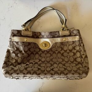 PROJECT Y2K Coach Signature Canvas Shoulder bag in gold F16537